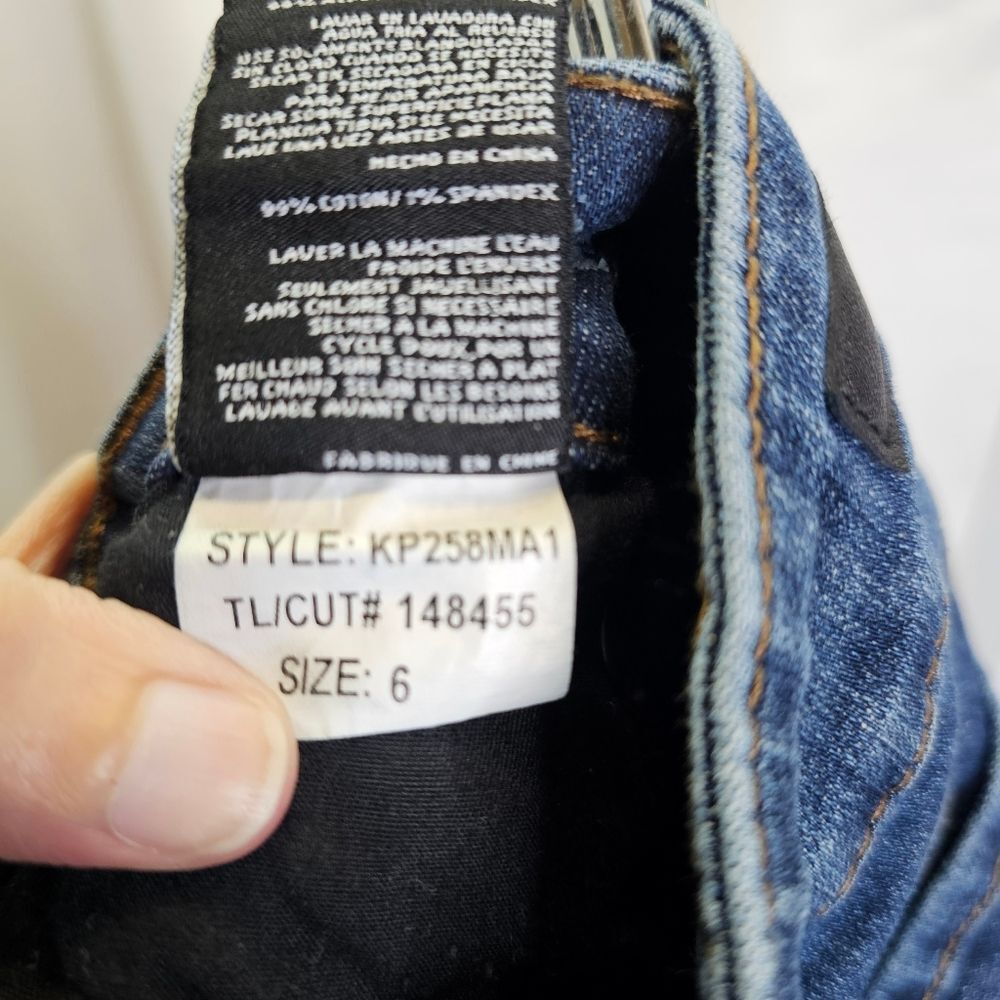 Kut from the Kloth Blue Boot Cut Jeans size 6 - Picture 7 of 9